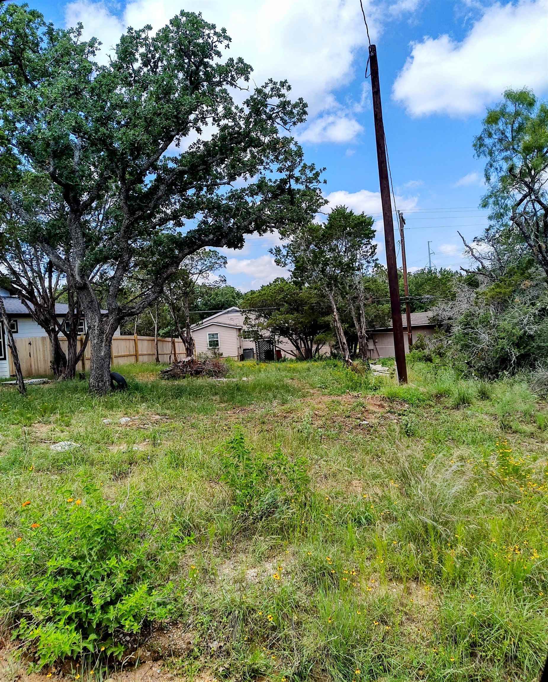 746 Magnolia Ln Lane, Cottonwood Shores, TX 78657