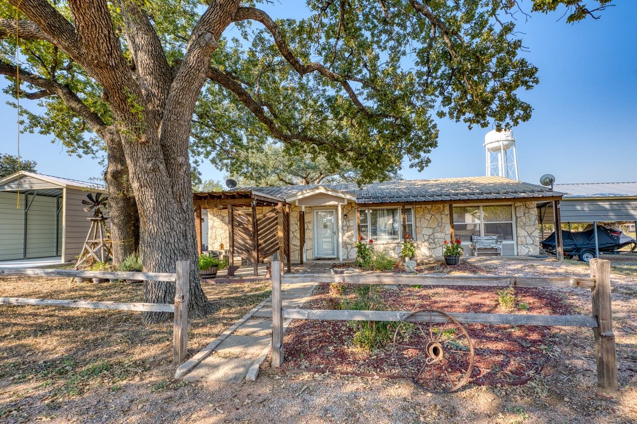 403 South Drive, Kingsland, TX 78639