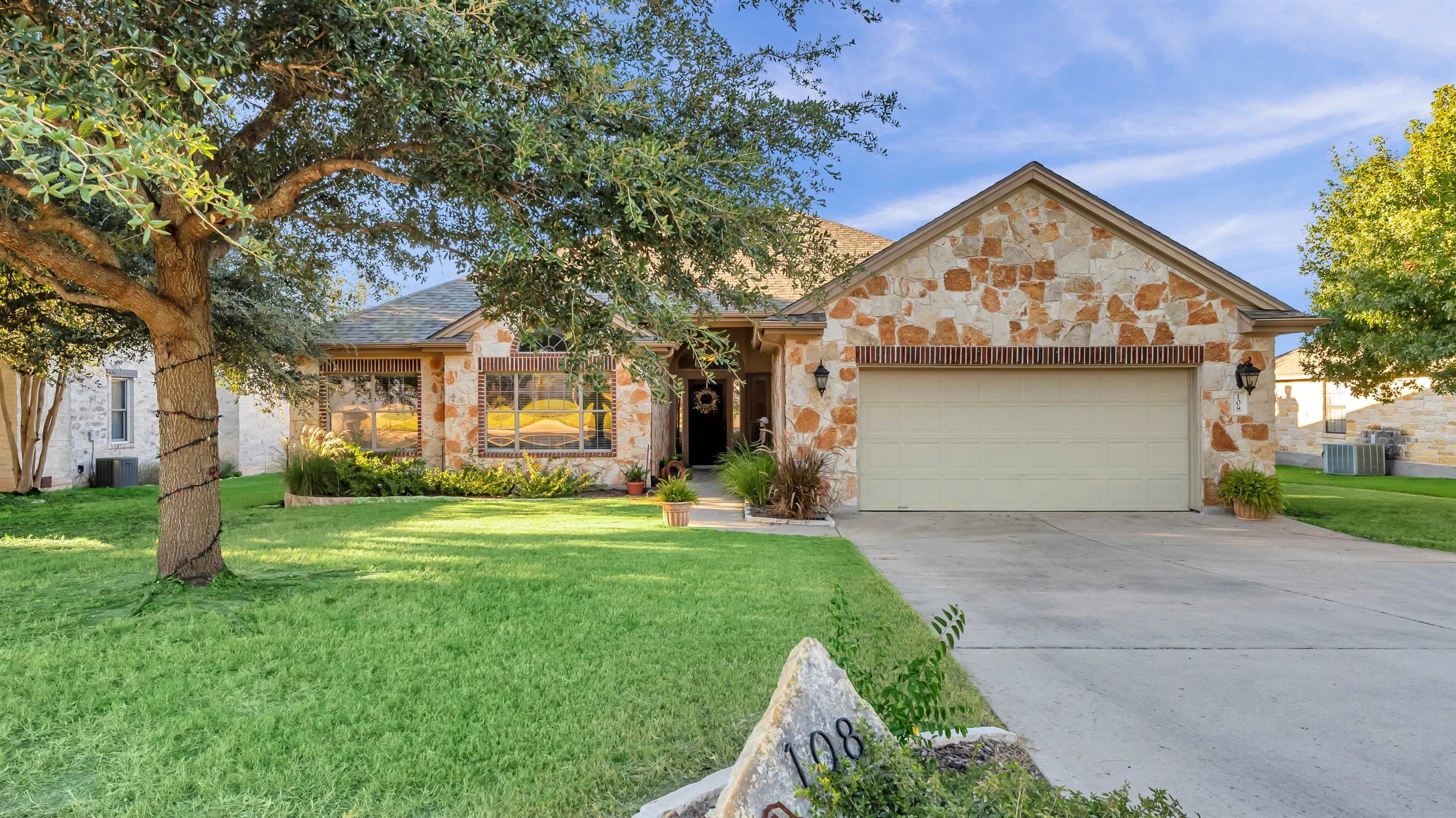 108 Natalies Point, Burnet, TX 78611