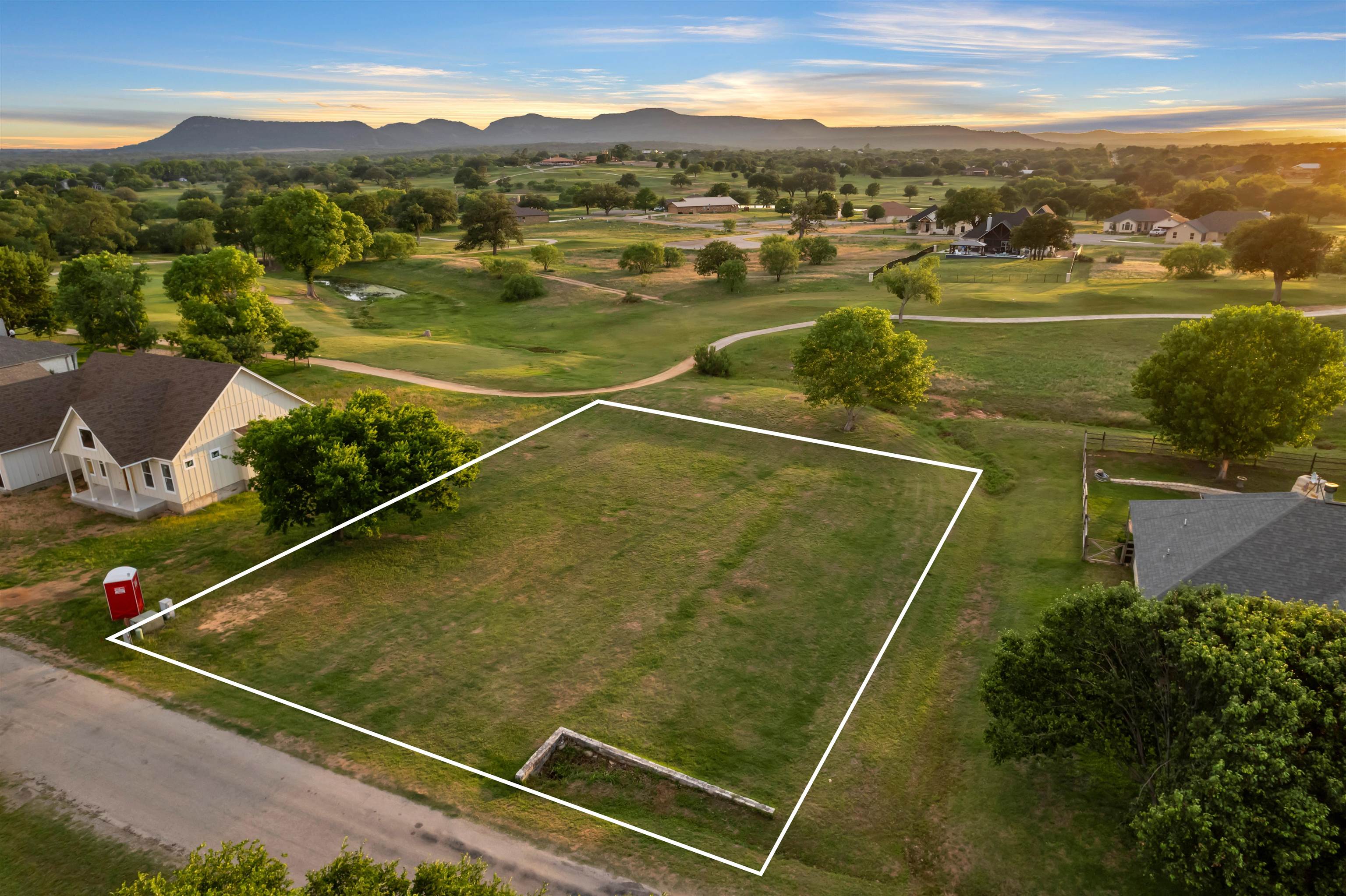 Lot 60 Chesterfield Drive, Kingsland, TX 78639