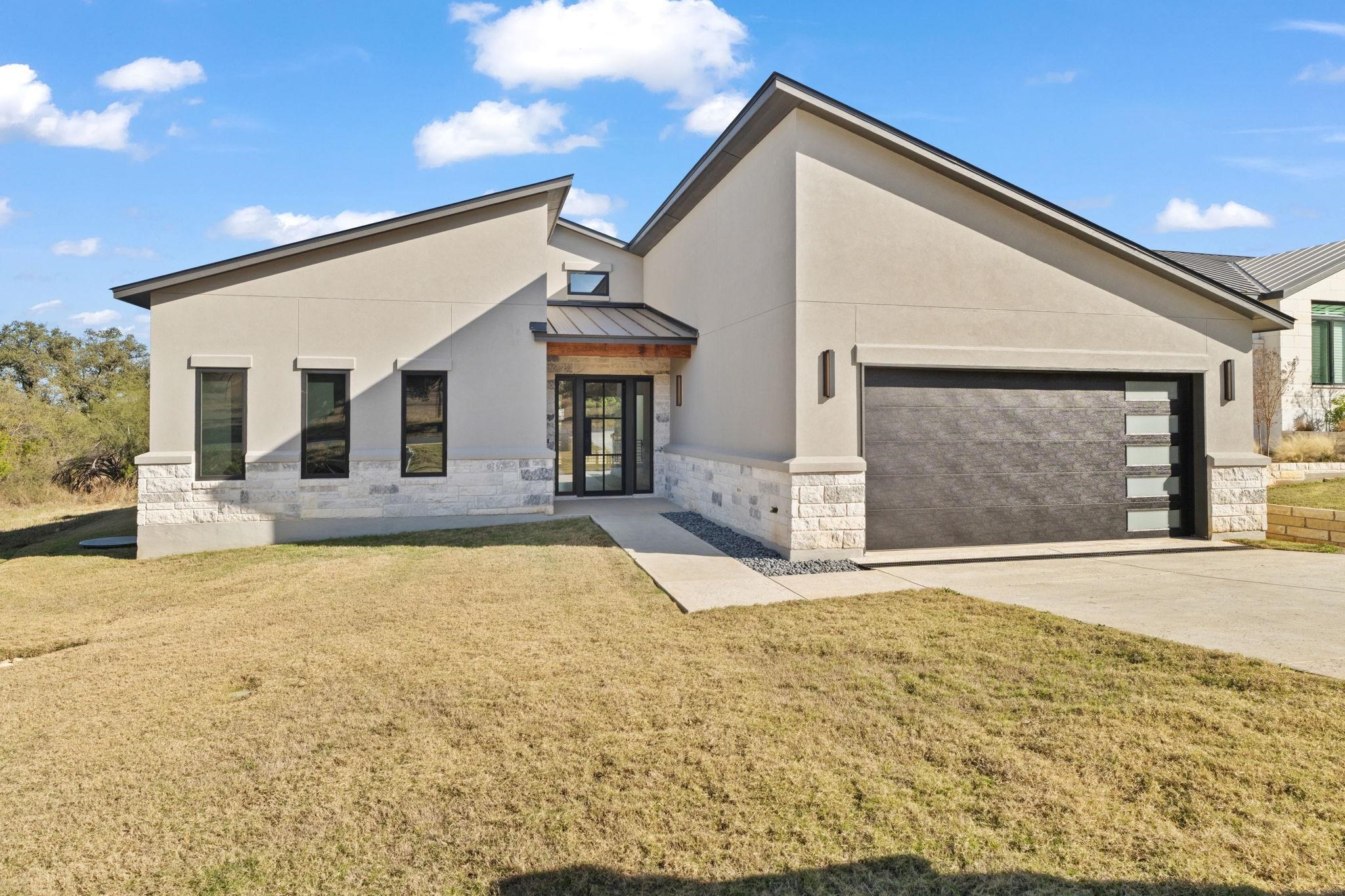 612 Broken Hills, Horseshoe Bay, TX 78657