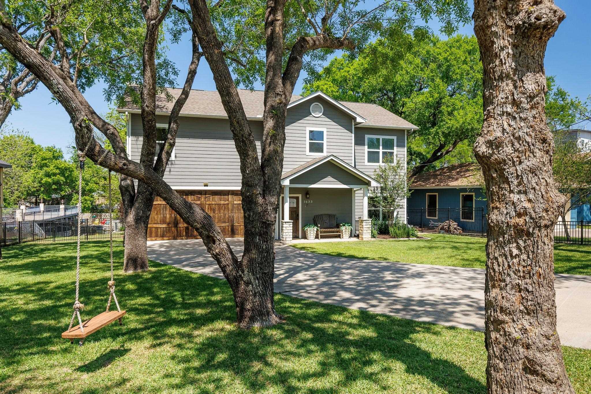 1633 Aztec Trail, Kingsland, TX 78639