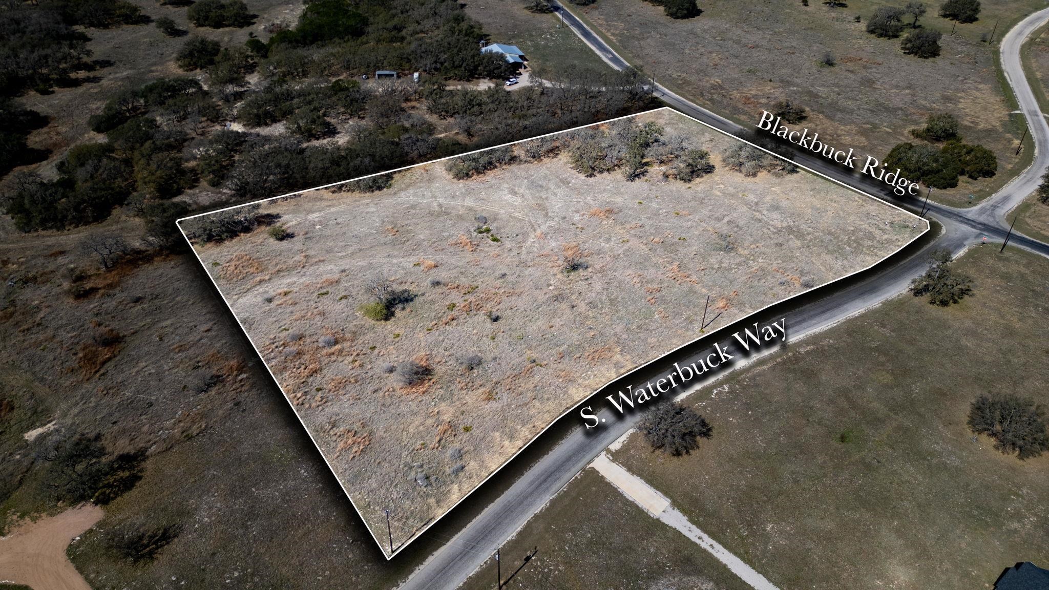 100 S Waterbuck Way, Lampasas, TX 76550
