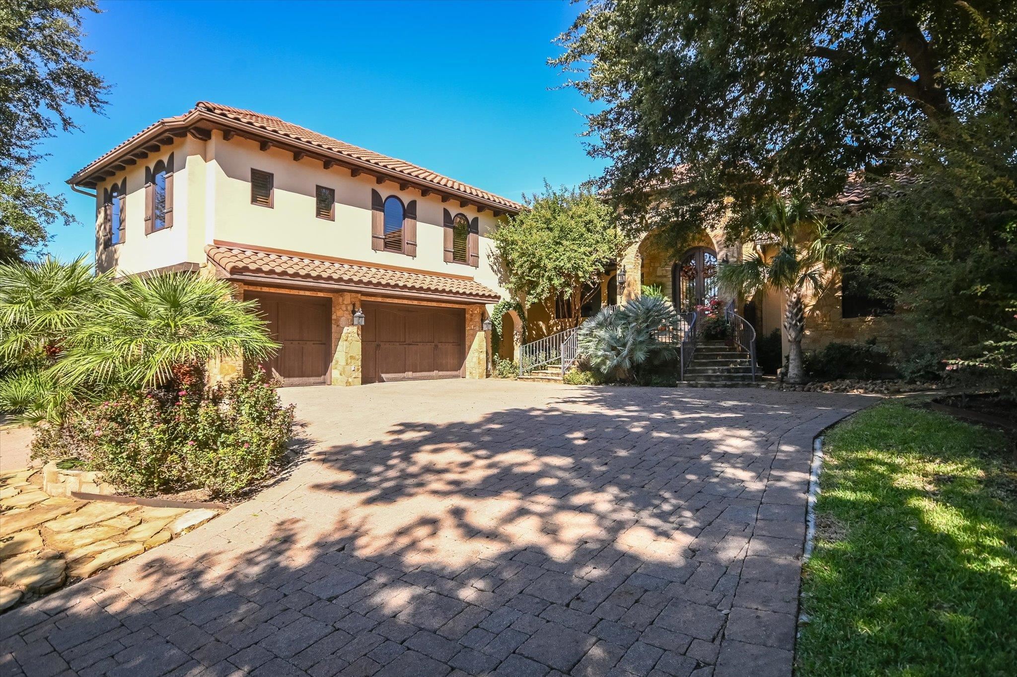 120 Applehead Island Dr., Horseshoe Bay, TX 78657