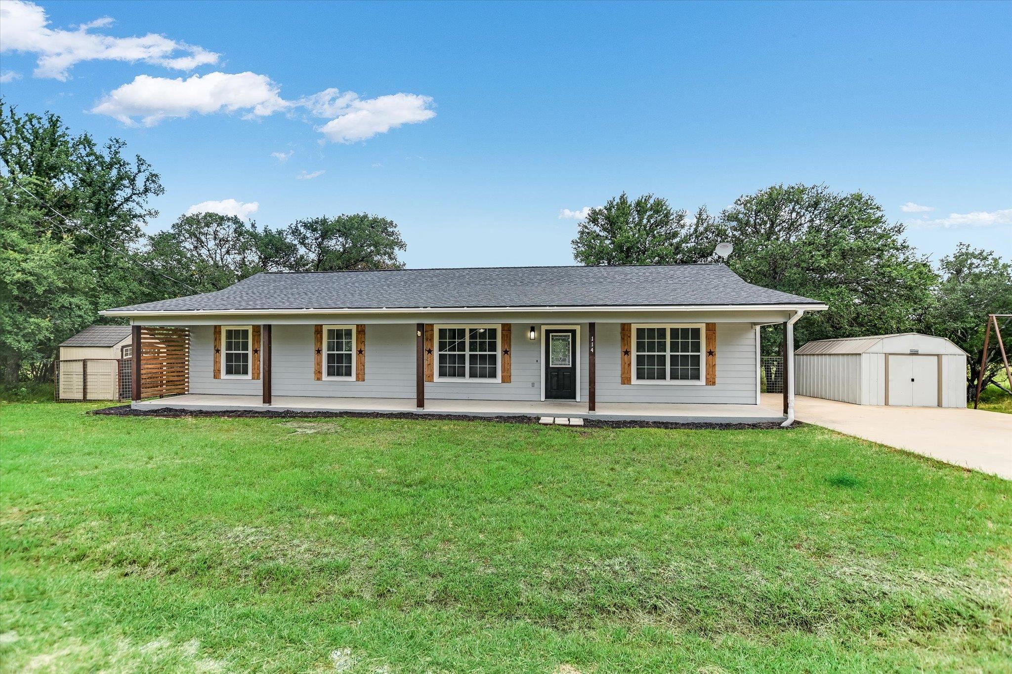 114 E Maple Drive, Granite Shoals, TX 78654