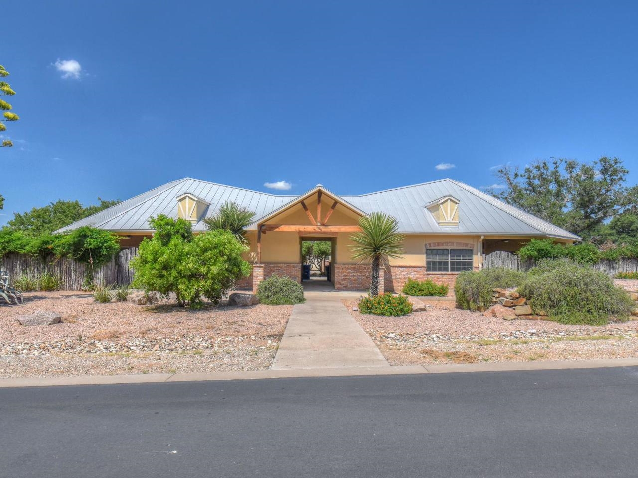 516 Free Rein #D, Horseshoe Bay, TX 78657