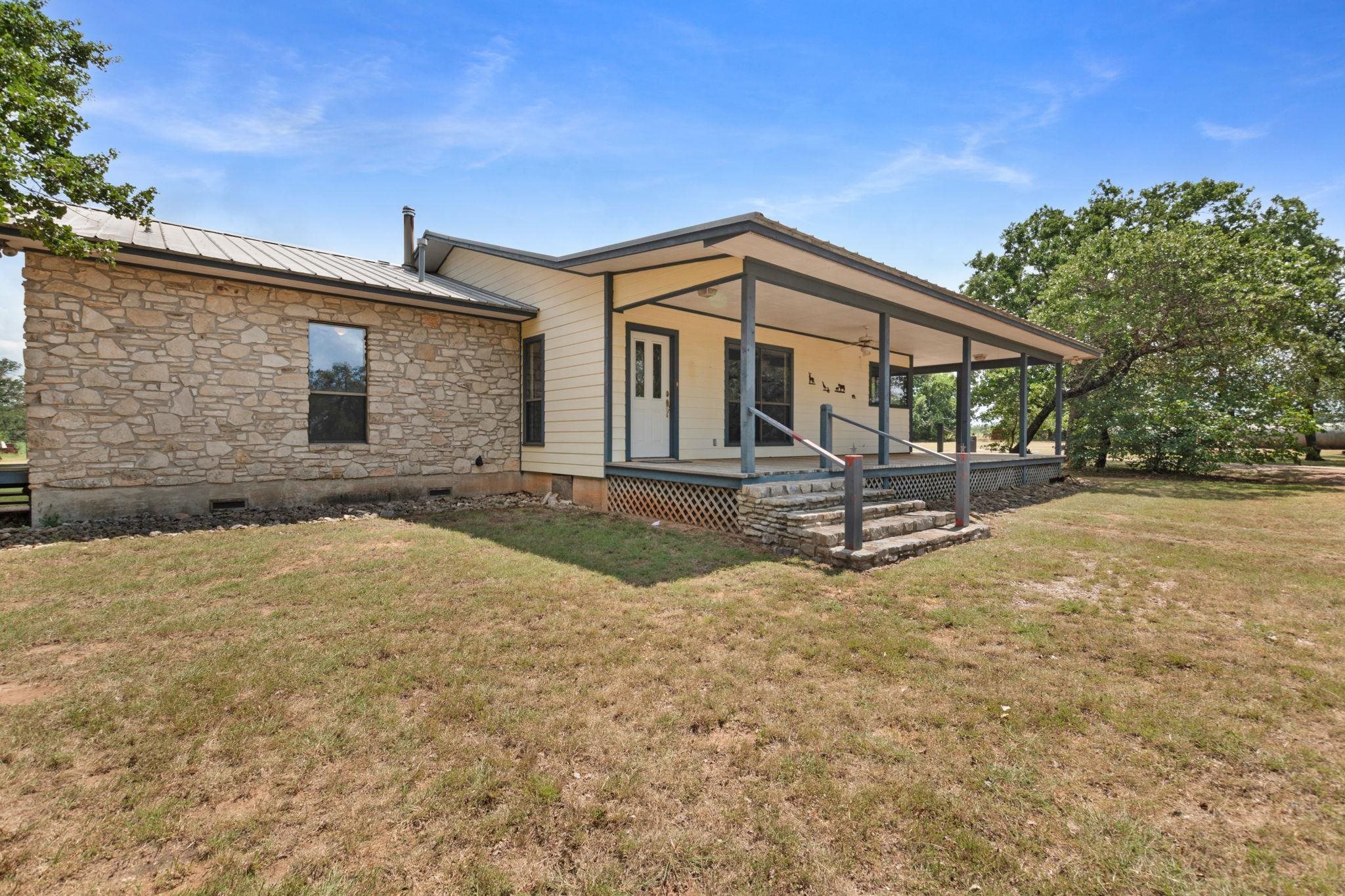 12437 County Road 200, Bertram, TX 78605