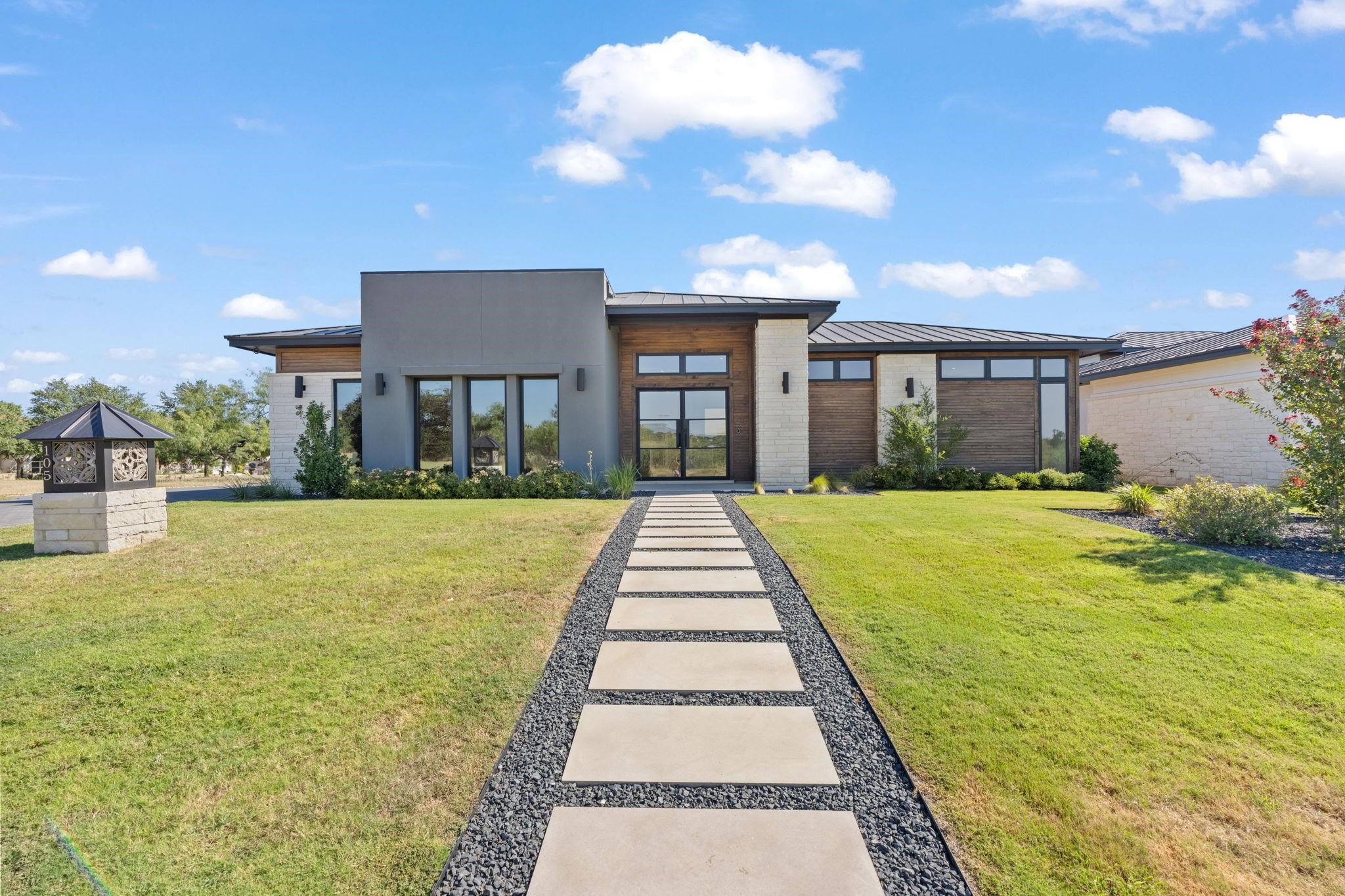 105 Island Court, Horseshoe Bay, TX 78657