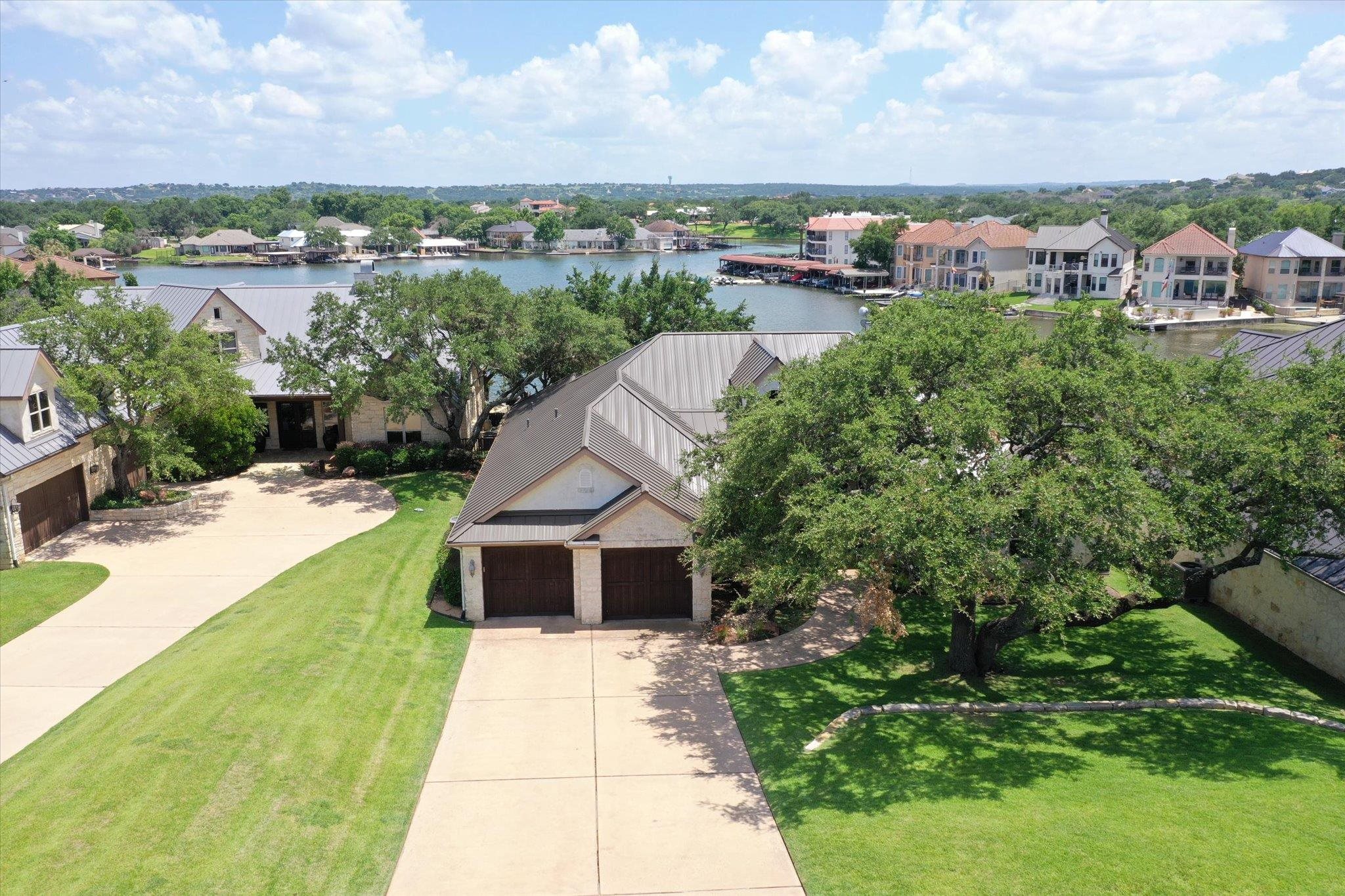 113 Wennmohs Place, Horseshoe Bay, TX 78657