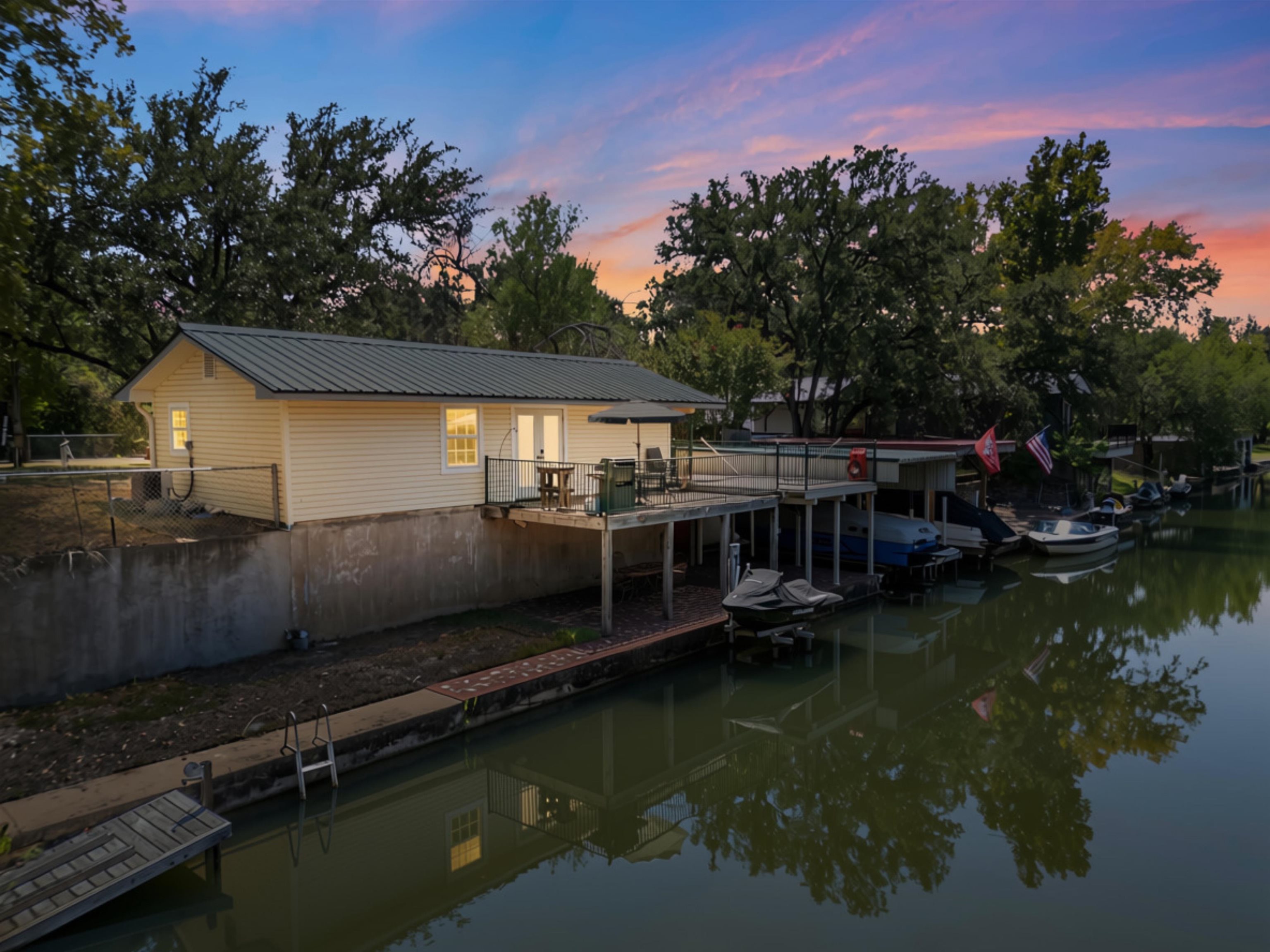 308 County Road 136b, Kingsland, TX 78639