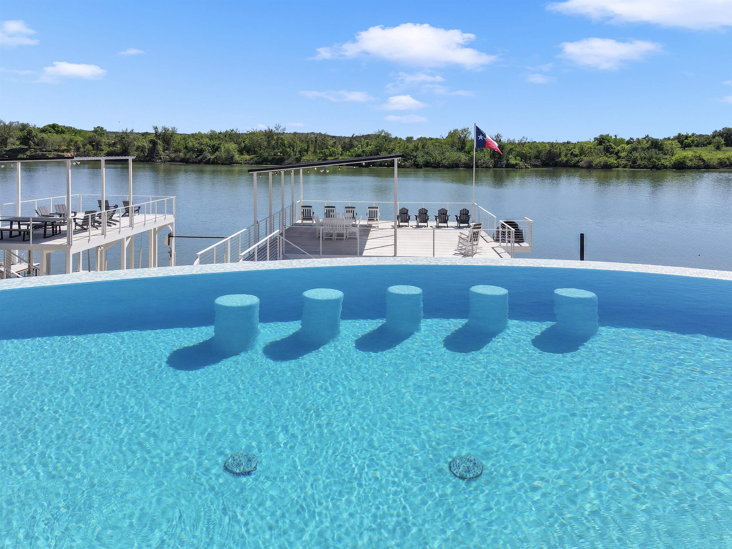 3204 River Oaks Drive, Kingsland, TX 78639