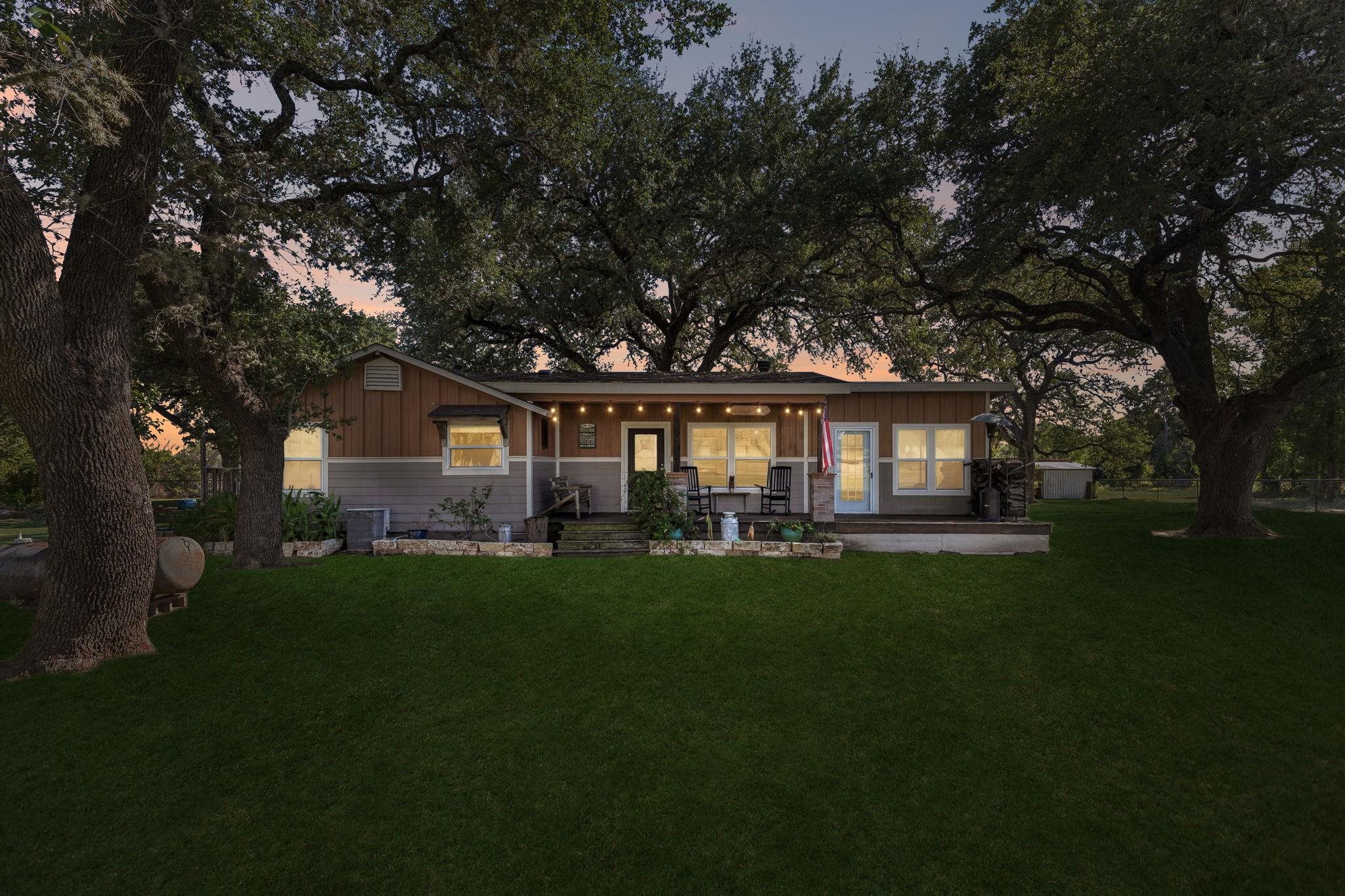 510 County Road 221, Tow, TX 78672