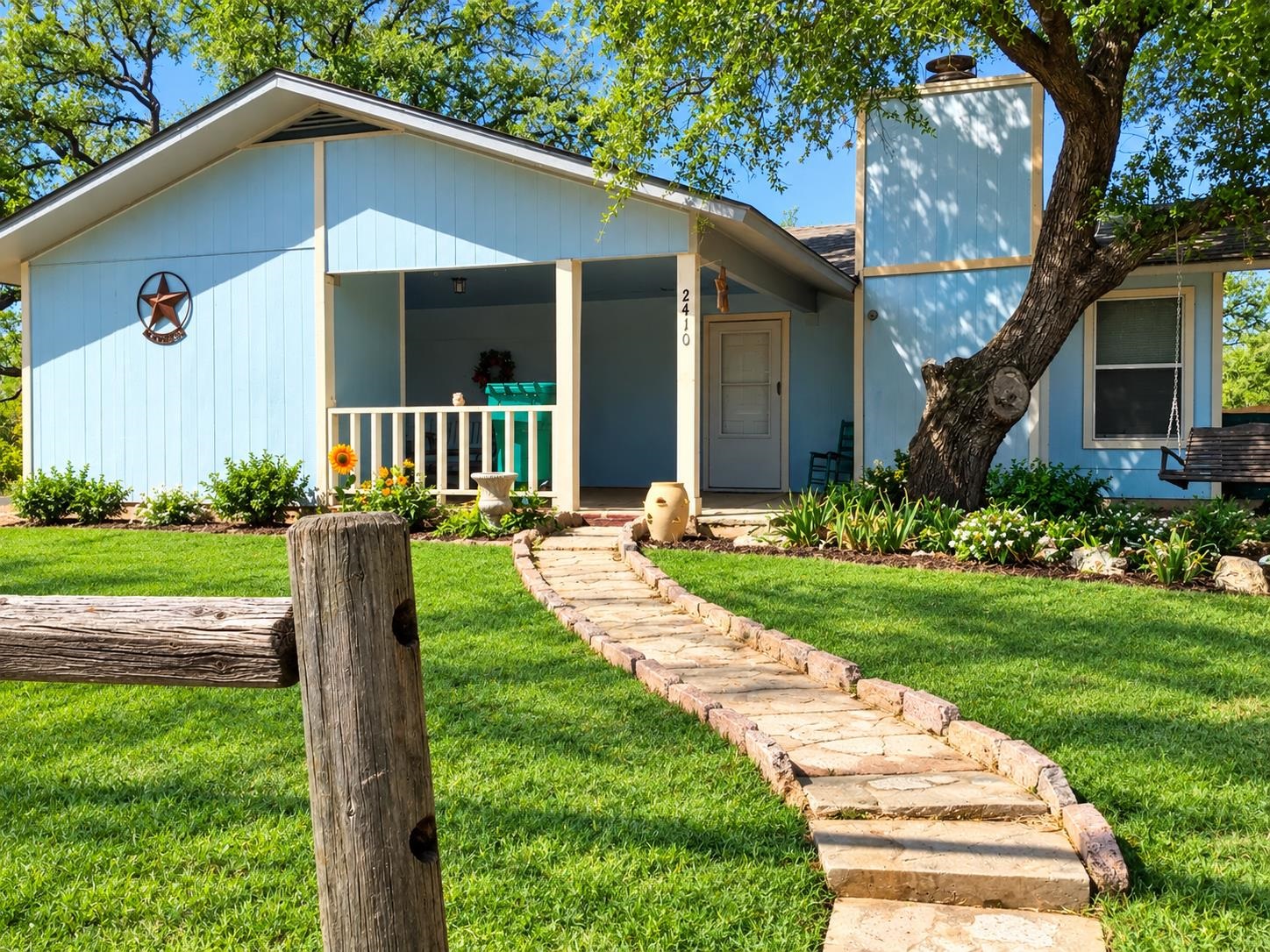 2410 Lakeview, Granite Shoals, TX 78654