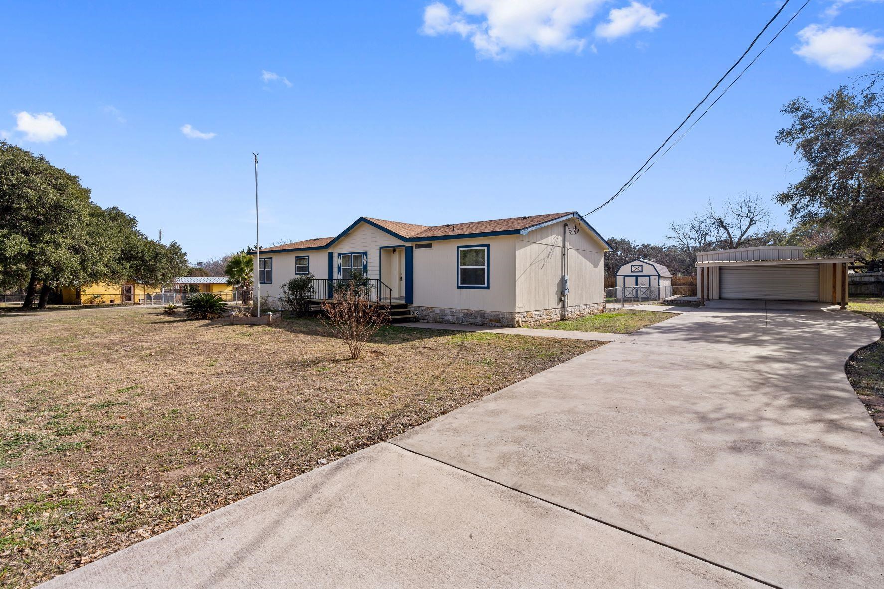 502 E Pecan Drive, Johnson City, TX 78636