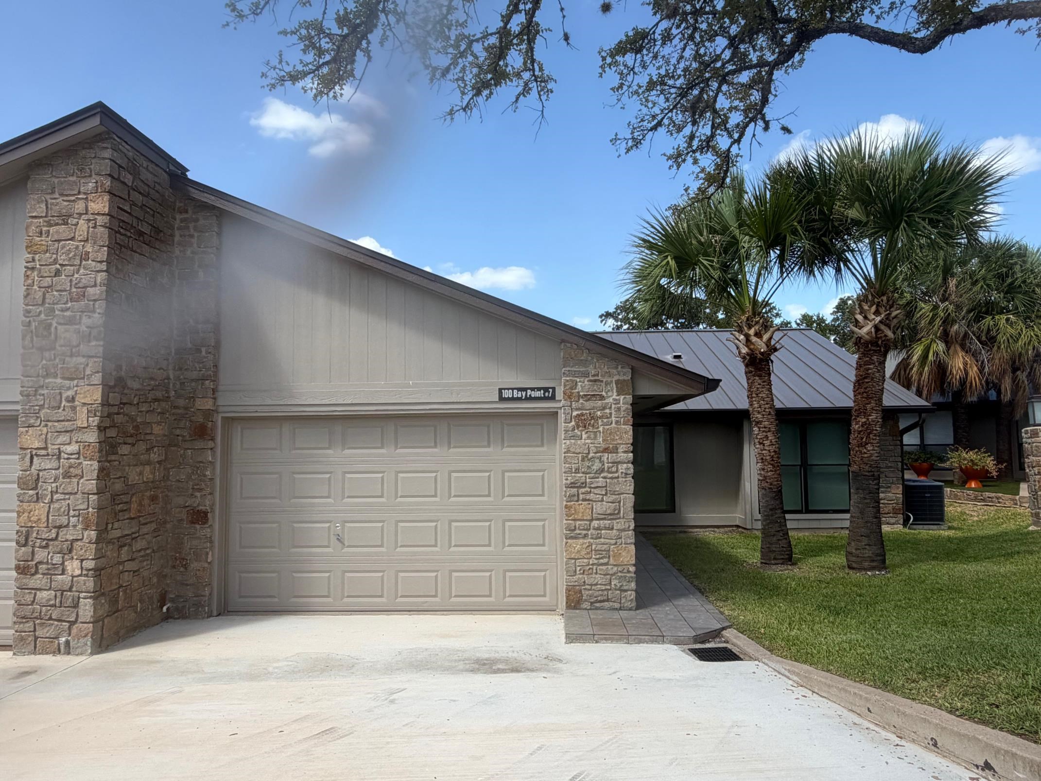 100 Bay Point Drive, Horseshoe Bay, TX 78657