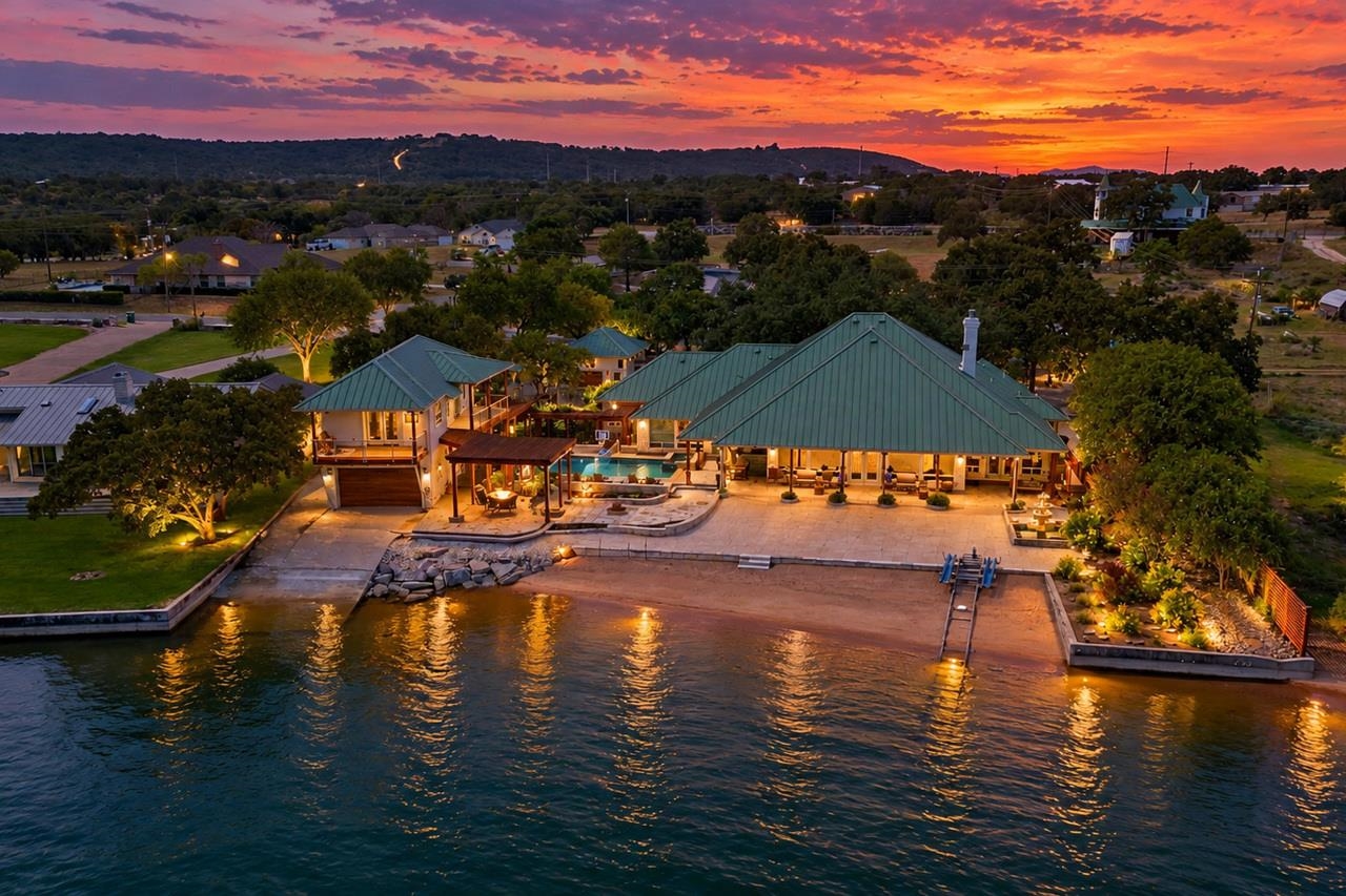 203 Senisa Dr., Buchanan Dam, TX 78609
