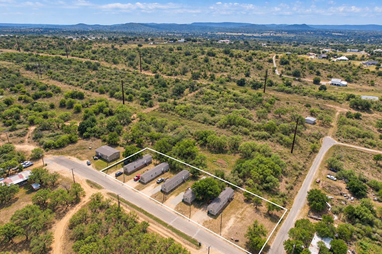800 E Collins St, Llano, TX 78643