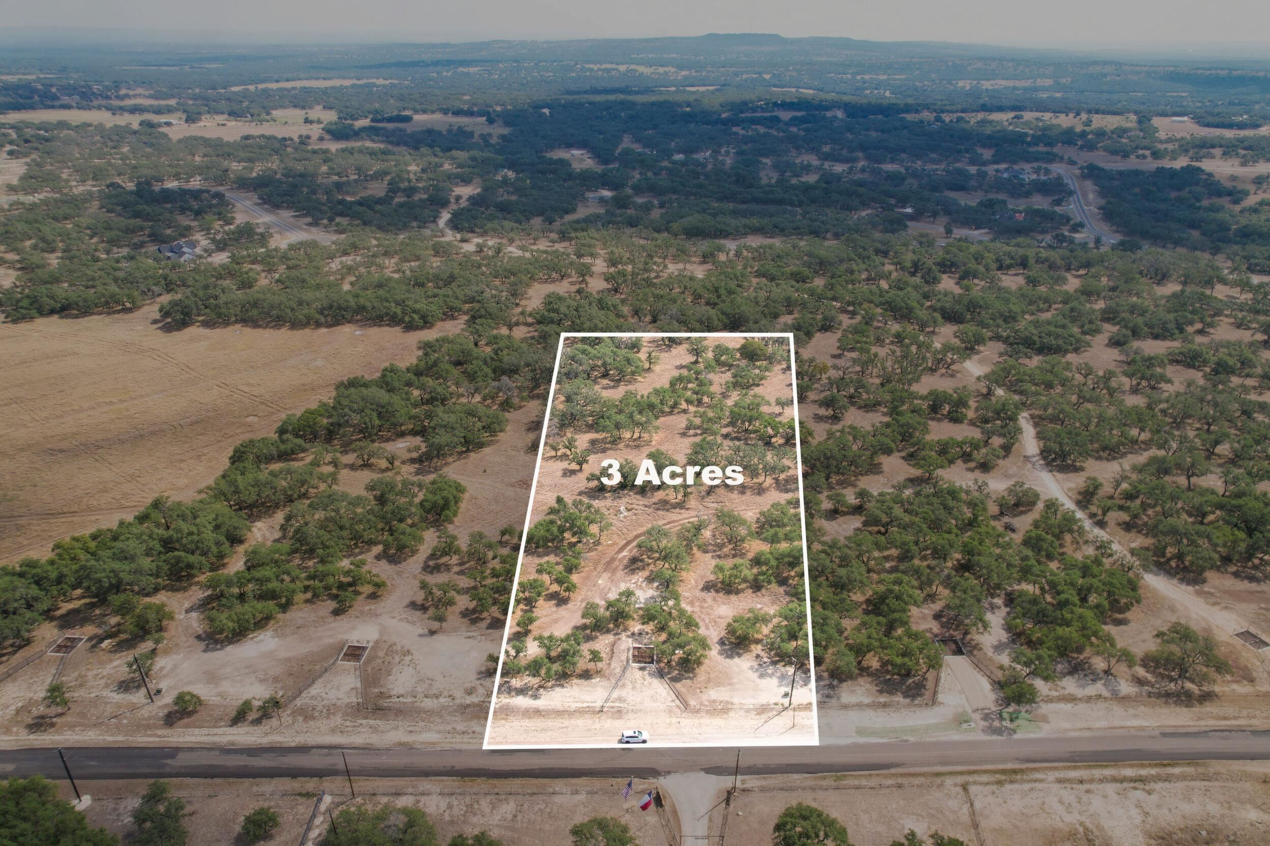 1926 OLD MARBLE FALLS Road, Round Mountain, TX 78663