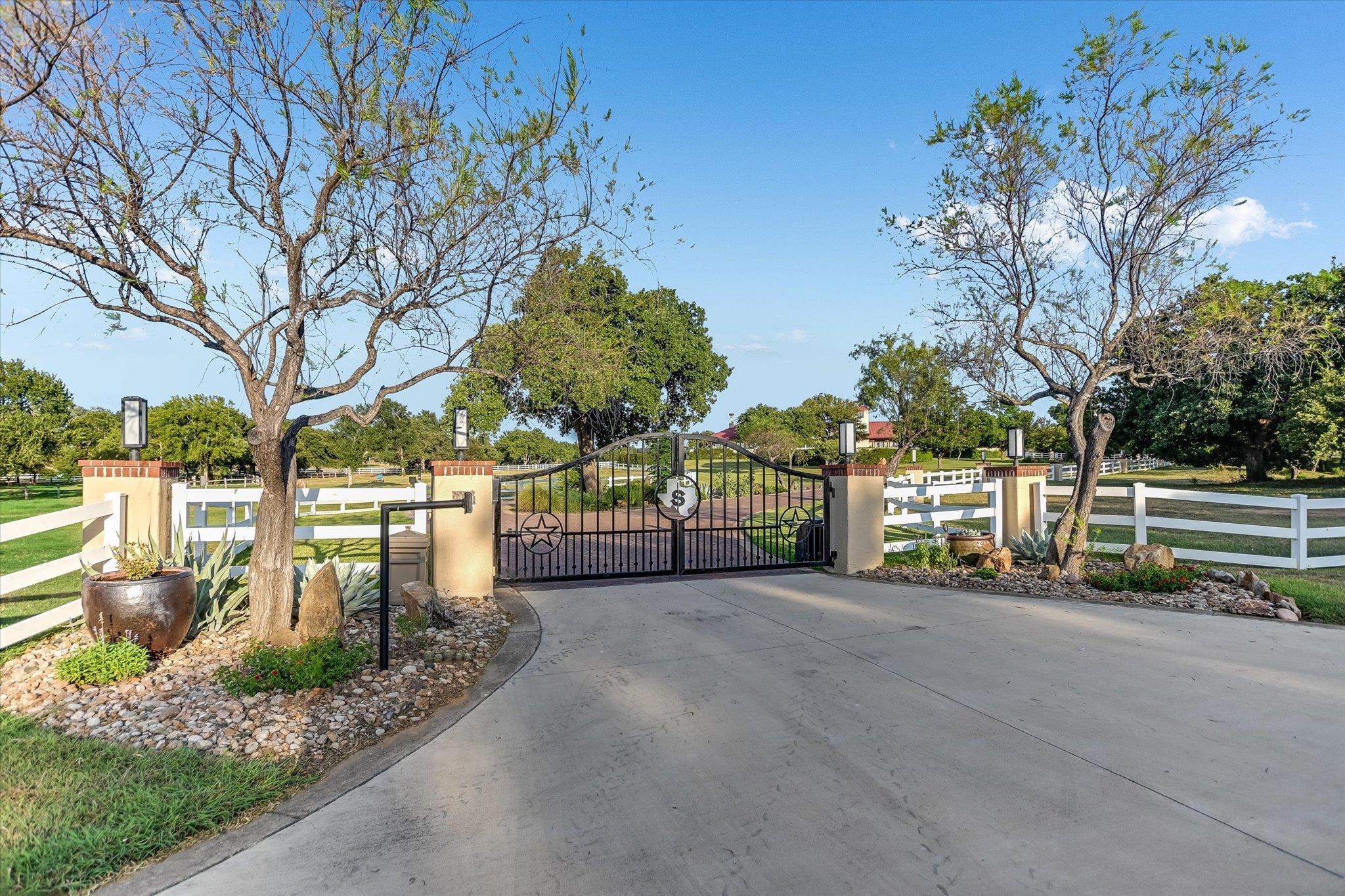 409 Haney Trace, Horseshoe Bay, TX 78657